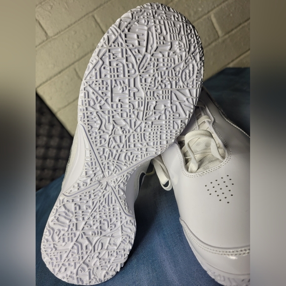 Nike Men's Zoom Lebron NXXT Gen  AMPD "White Out" Shoes Sz 11 New - Picture 8 of 10